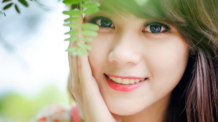 杭州投用无人机足球基地 吸引青少年“空中对抗”